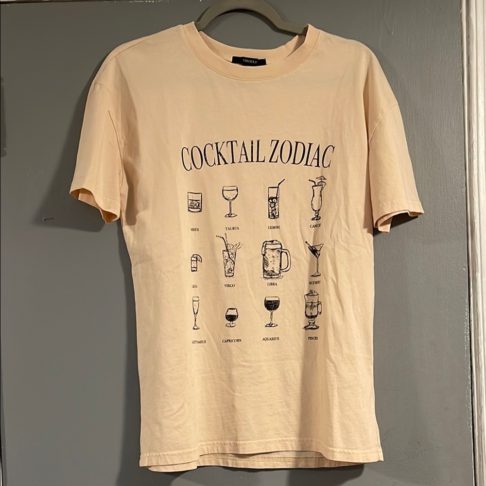 Forever 21 Cocktail Zodiac‎ Cream Tee Size Small